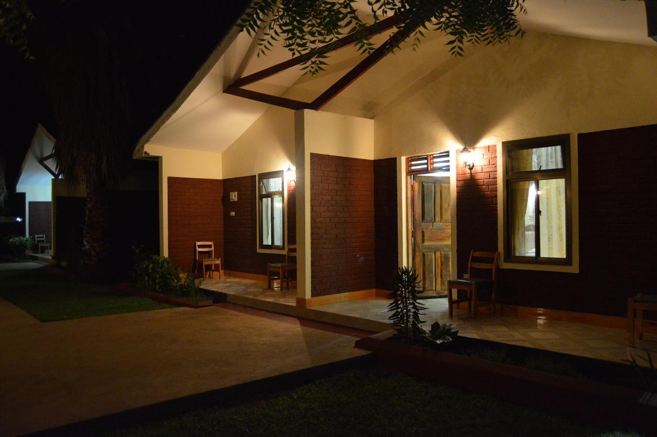 Twiga Lodge And Campsite Mto wa Mbu Exterior photo